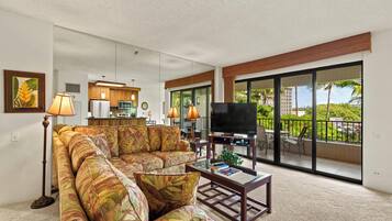 Condo, 2 Bedrooms (254) | Property amenity