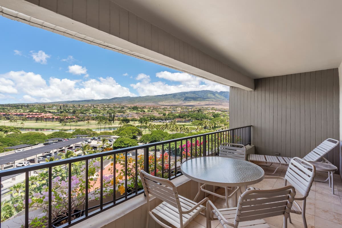 Condo, 2 Bedrooms (2106) | Front of property