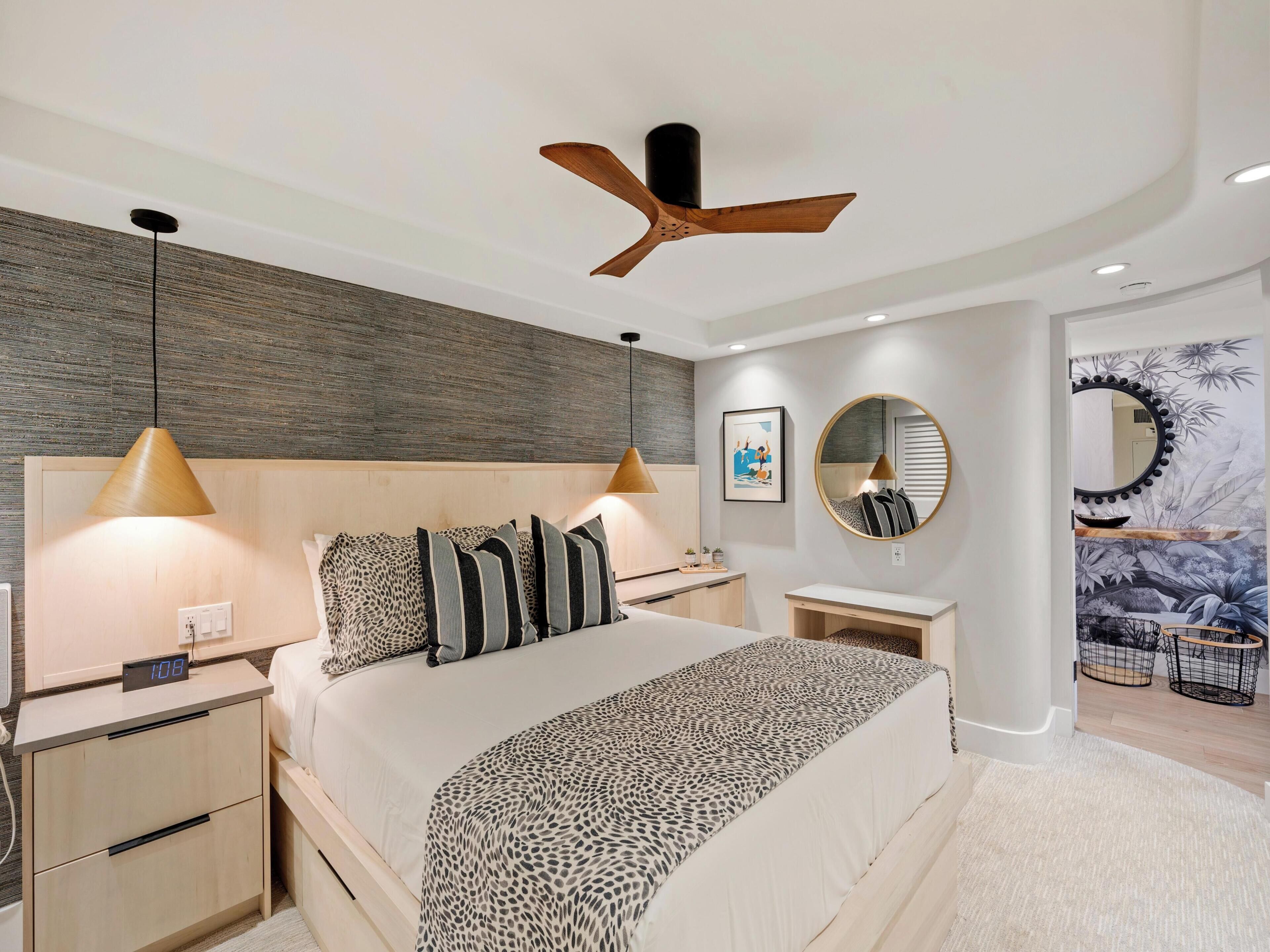 Condo, 2 Bedrooms (4113) | Premium bedding, in-room safe, individually decorated