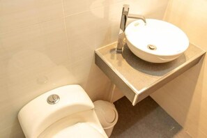 Towels, toilet paper