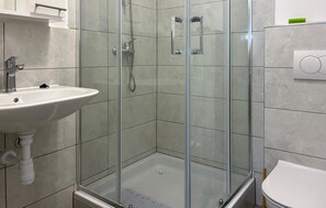 Douche, sèche-cheveux