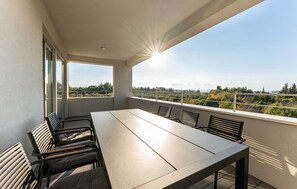 Outdoor dining - Beautiful home in Zaton (Zaton)