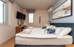 Iron/ironing board, travel cot, free WiFi - Beautiful home in Zaton (Zaton)