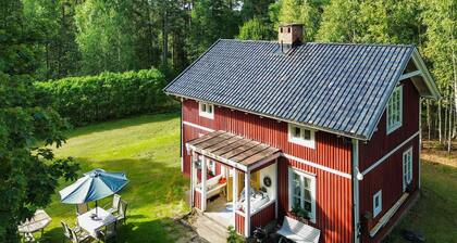 4 bedroom beautiful home in Ekshärad