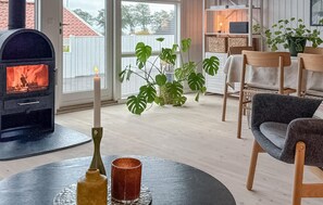 Interior - Beautiful home in Bjert with sauna (Bjert)
