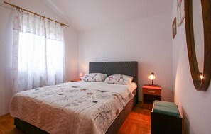 Free WiFi - Cozy apartment in Vabriga (Vabriga)