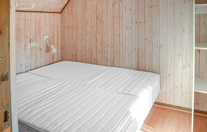 Free WiFi - 2 bedroom beautiful home in Hanstholm (Hanstholm)