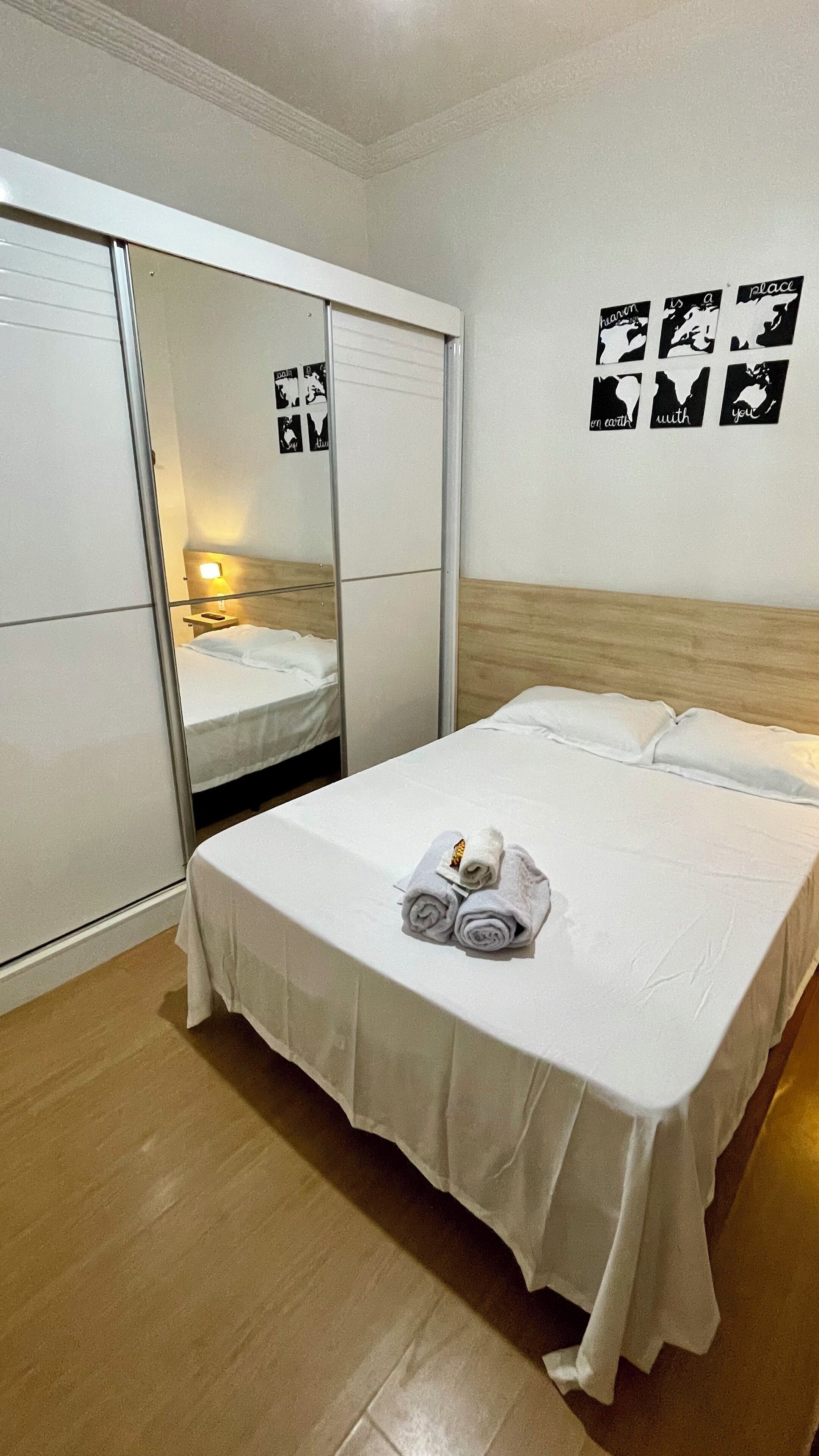 Wi-Fi, roupa de cama, acesso para cadeiras de rodas