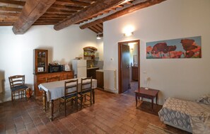 Dining - Pet friendly apartment in Bibbiena with WiFi (Bibbiena)