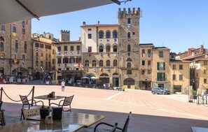 Outdoor dining - Pet friendly apartment in Bibbiena with WiFi (Bibbiena)