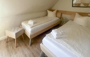 Free WiFi - Nice apartment in Röbel with house a mountain view (Röbel)