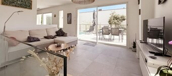 Maison piscine NĂźmes