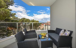 Property grounds - Nice apartment in Makarska with WiFi (Makarska)