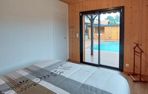 Iron/ironing board, free WiFi - Belle maison avec piscine (Vendays-Montalivet)