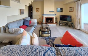Smart TV - 3 bedroom cozy home in Islantilla - Isla Cris (Islantilla - Isla Cris)