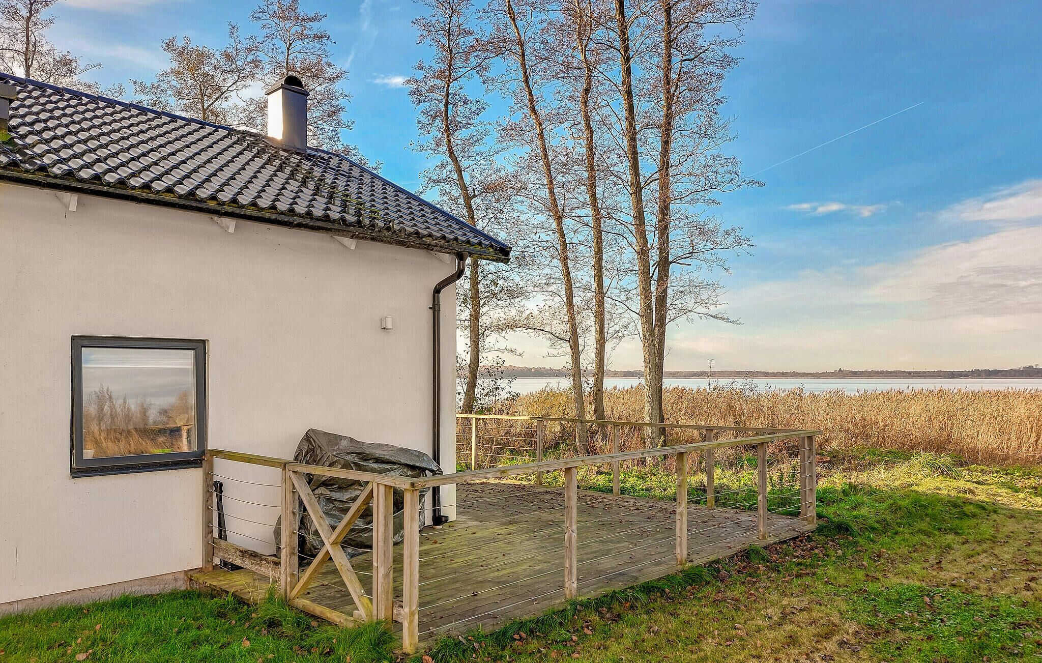 المنطقة المحيطة بالمنشأة