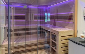 Sauna - Gorgeous home in Hadsund with sauna (Hadsund)