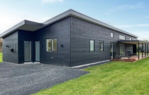 Exterior - Gorgeous home in Hadsund with sauna (Hadsund)