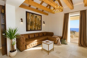 Smart TV - Villa D’ Republic Dubrovnik – Infinity Pool & Old Town Views (Dubrovnik)