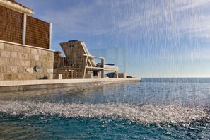 Outdoor pool - Villa D’ Republic Dubrovnik – Infinity Pool & Old Town Views (Dubrovnik)
