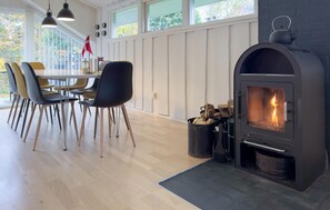 Dining - 3 bedroom gorgeous home in Knebel (Knebel)