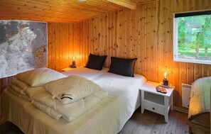 3 bedrooms, travel cot, free WiFi - Lovely home in Hadsund with WiFi (Hadsund)