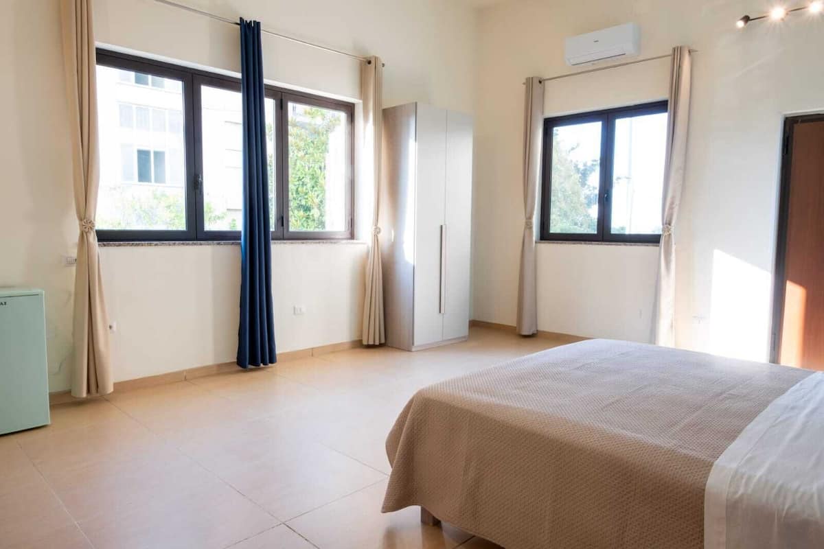 Deluxe-Vierbettzimmer, Gartenblick | Kostenloses WLAN