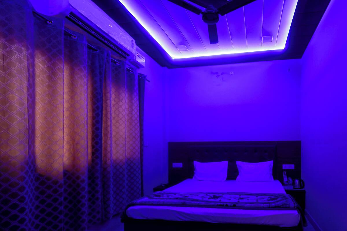 Kamar Double, pemandangan kota | Meja kerja, ruang kerja ramah laptop, dan Wi-Fi gratis