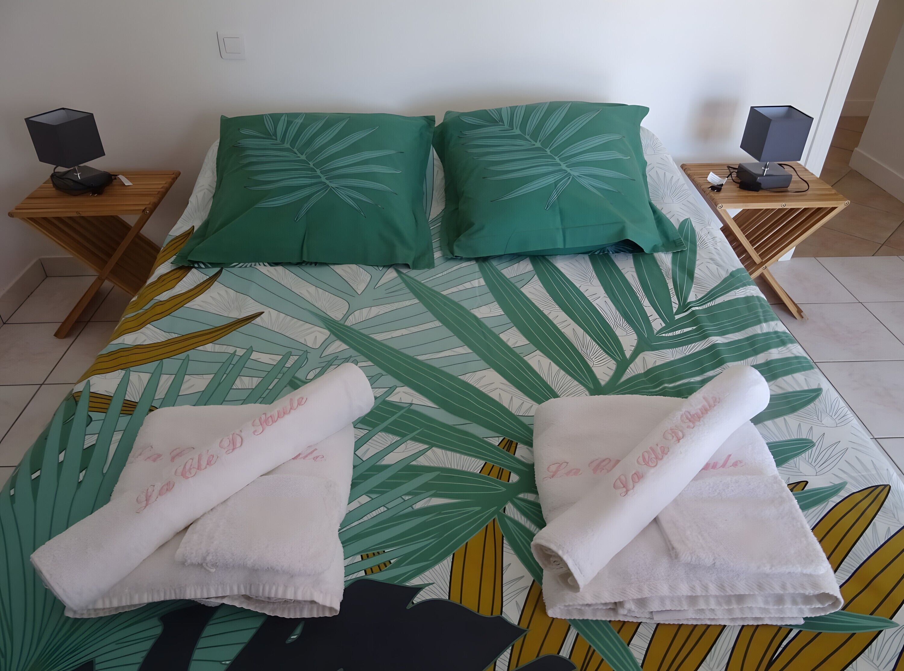 Bügeleisen/Bügelbrett, WLAN, Bettwäsche