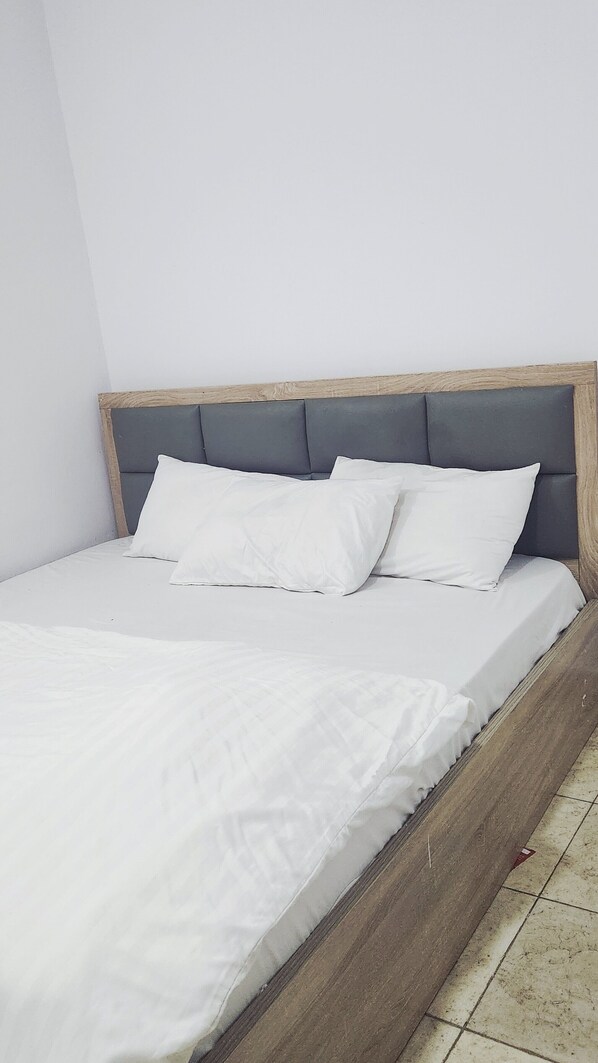 Suite Klasik | Ruang kerja ramah laptop