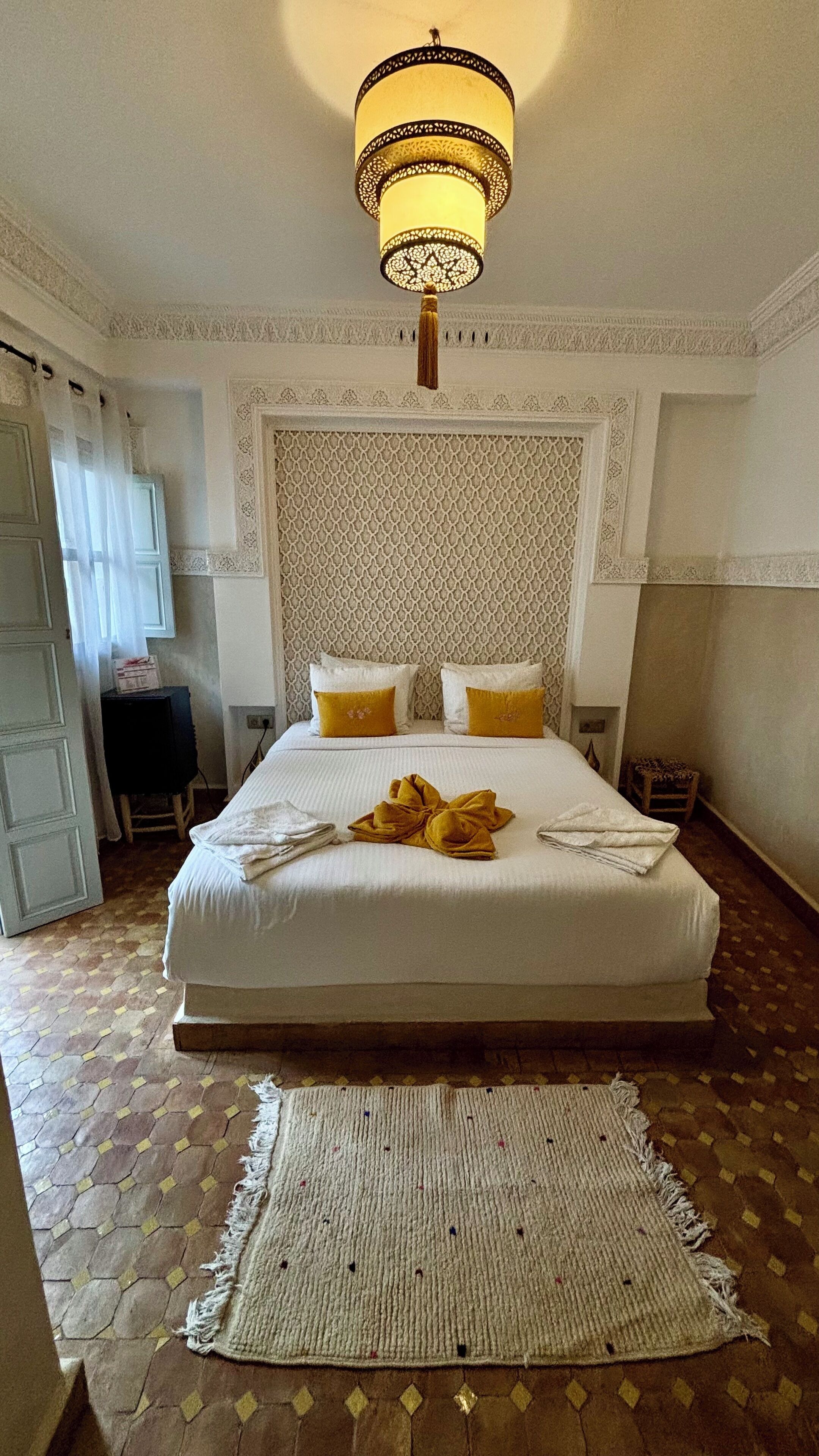 Family House, 5 Bedrooms, Housekeeping, Mountain View | In-room safe, desk, laptop workspace, soundproofing