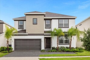Exterior - Upstay: Resort-Style 12BR Villa—Bella Vida Resort (Kissimmee)