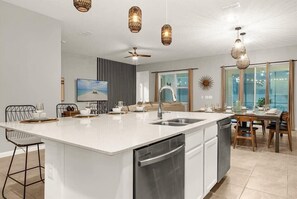 Dining - Upstay: Resort-Style 12BR Villa—Bella Vida Resort (Kissimmee)