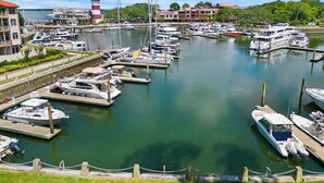 Unclassified image, 4 of 45, button - Beautiful Condo-Pool Hot Tub Tennis Walk to Beach! (Hilton Head Island)