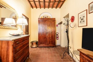 Interior - Atelier Lucca Centro – Historic Apartment in the Heart of the City (Lucca)