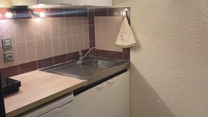 Uklassifisert bilde, 3 av 10, knapp