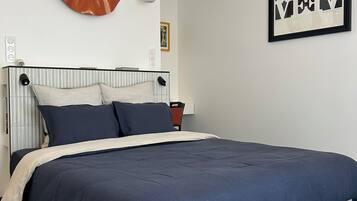 Caja de seguridad en la habitación y cortinas blackout