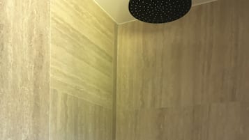 Quarto casal luxo, vista para a piscina | Banheiro