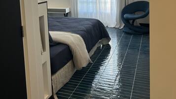 Superior-Suite, mit Bad, Poolblick | Minibar, Zimmersafe, Verdunkelungsvorhänge, schallisolierte Zimmer