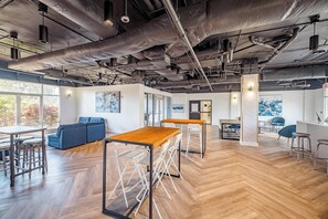 Interior - Landing | Spectacular Studio, Clubhouse, Gym (St. Petersburg)