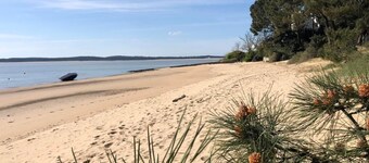Bali Guest Room with Shared Pool, Wi-Fi, and Air Conditioning