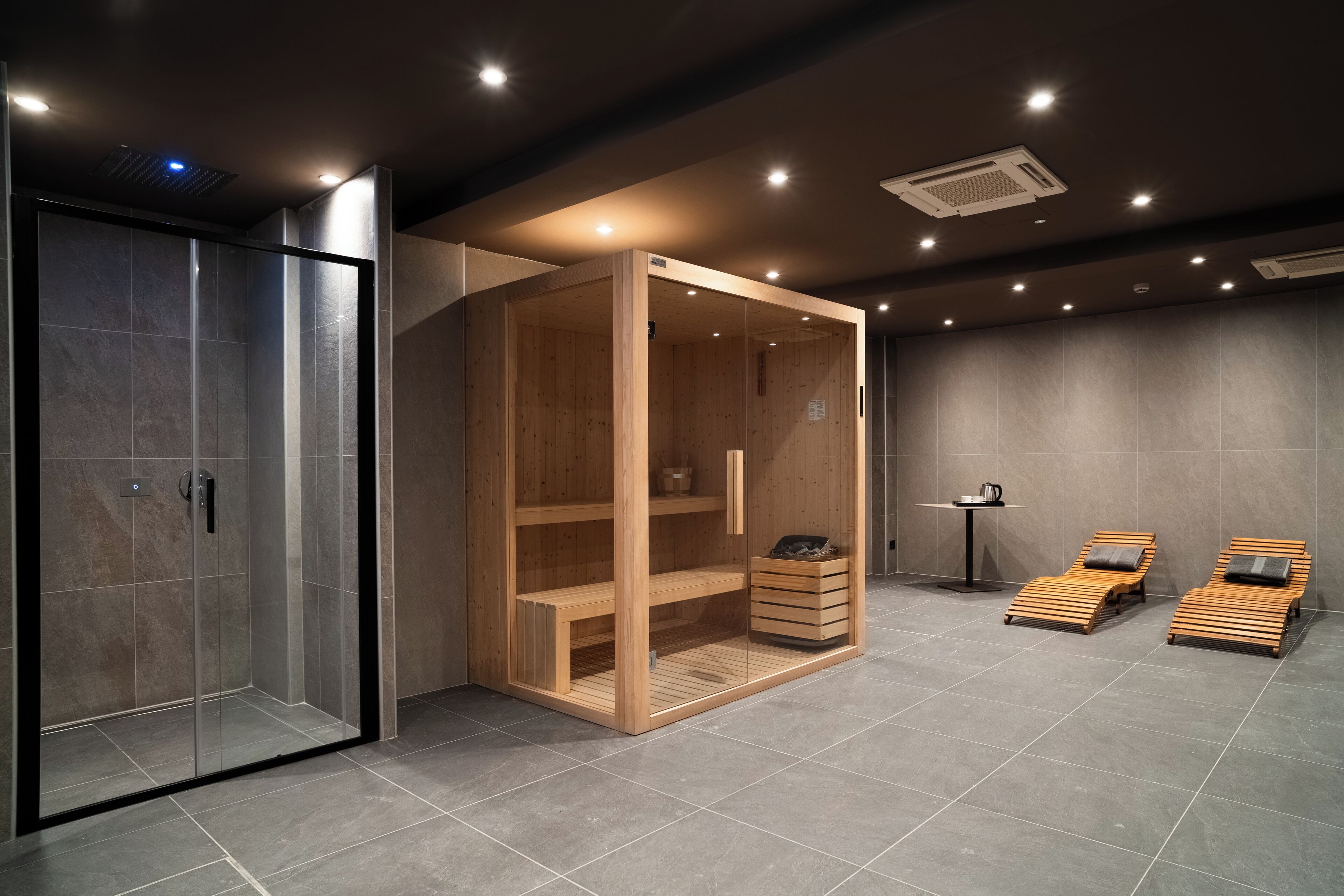 Sauna, bain à remous
