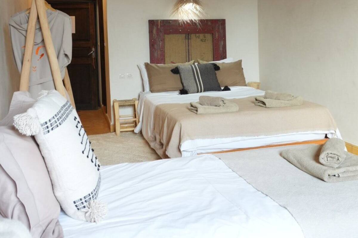 مكواة/لوح كي وواي فاي مجانًا