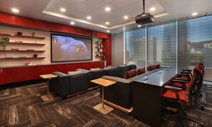 Meeting facility - Landing | Amazing 1BD, Gym, Clubhouse (Salt Lake City)