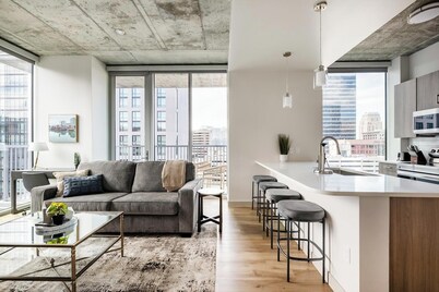 Landing | Modern 2BD, Game Room, Gym