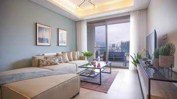 Apartment, 2 Bedrooms, Kitchen, City View | Living room