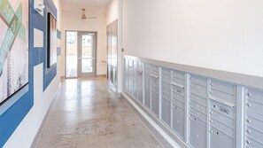 Interior - Landing | Stunning Studio, Pool, Gym (Dallas)