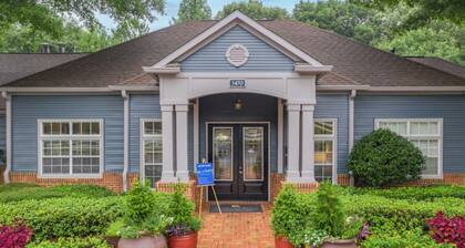 Landing | Incredible 1BD, Clubhouse, Gym