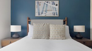 Desk, iron/ironing board, WiFi, bed sheets - Landing | Modern 2BD, Gym, Clubhouse (Stockbridge)