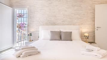 Family Townhome | Frette Italian sheets, premium bedding, down comforters, pillowtop beds